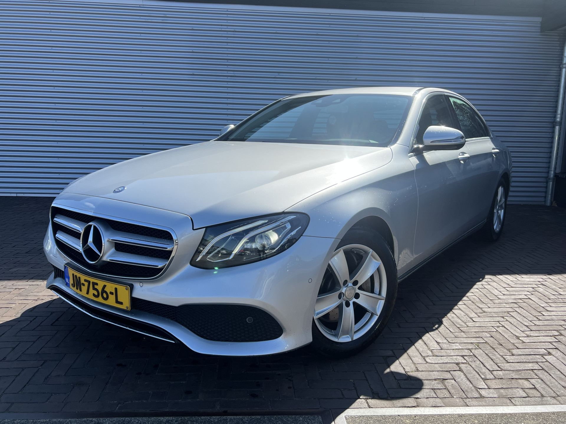 45826696-26.jpg