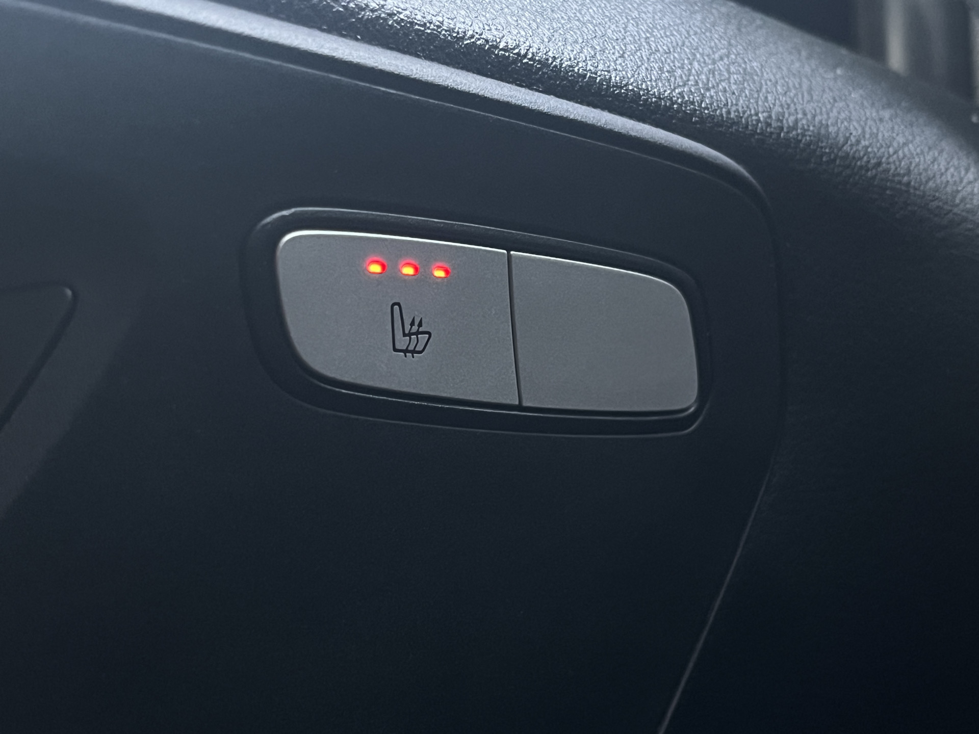 48639544-10.jpg