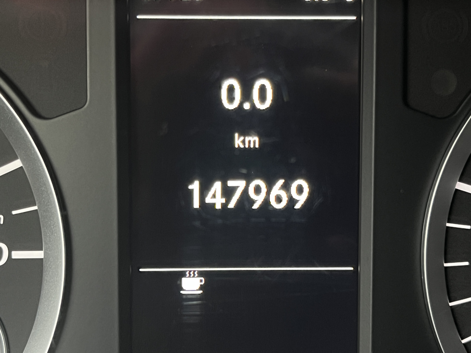 48639544-18.jpg