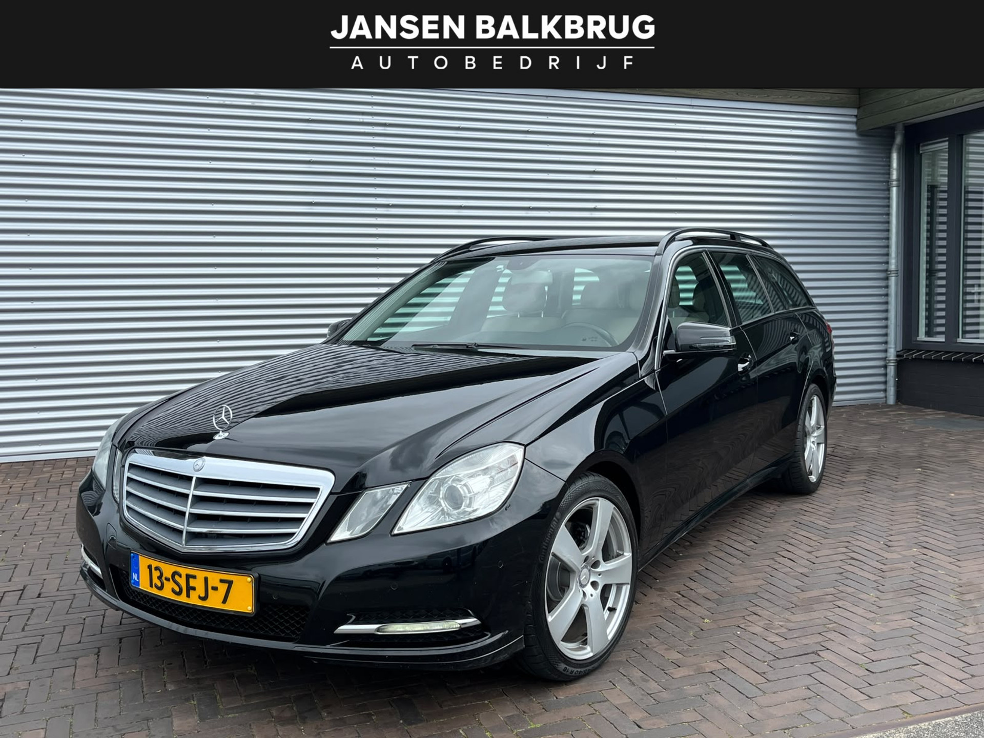 54389083